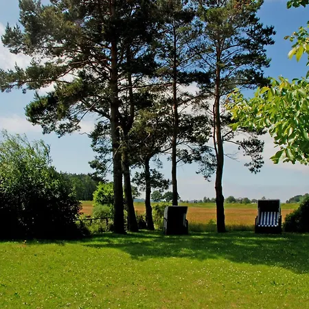 Schoene Maisonette-ferienwohnung Am Selliner Mit Terrasse Сasa de vacaciones *