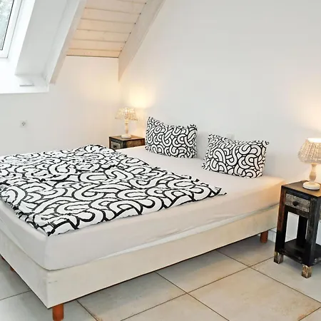 Schoene Maisonette-ferienwohnung Am Selliner Mit Terrasse Tatil Evi Baabe