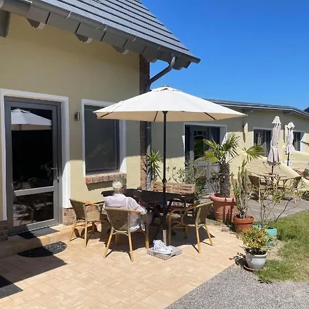 Schoene Maisonette-ferienwohnung Am Selliner Mit Terrasse Baabe